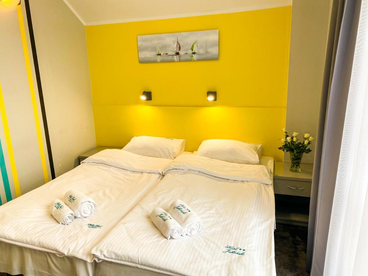 Hotel Jablonski Stawiguda Kültér fotó