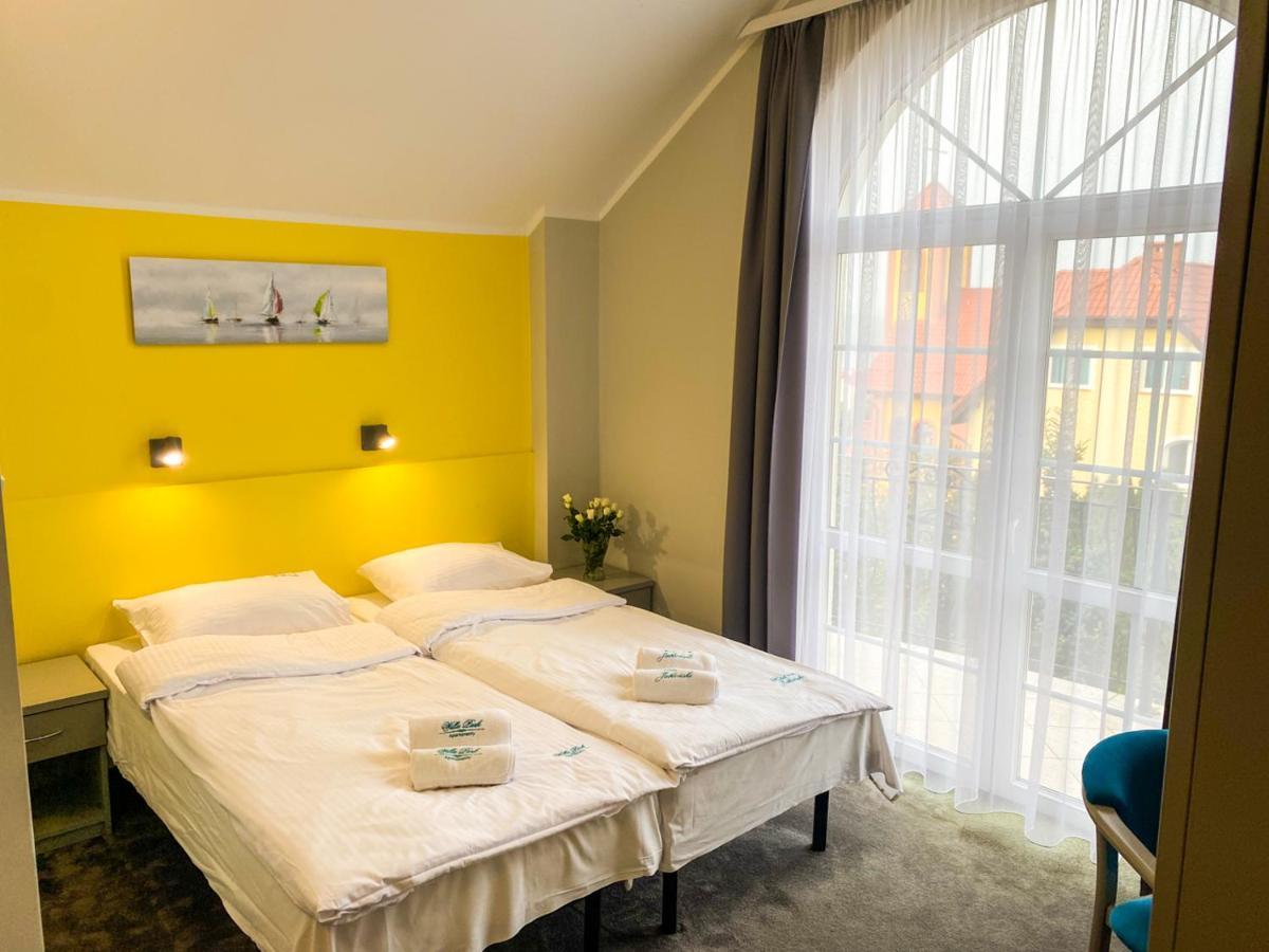 Hotel Jablonski Stawiguda Kültér fotó