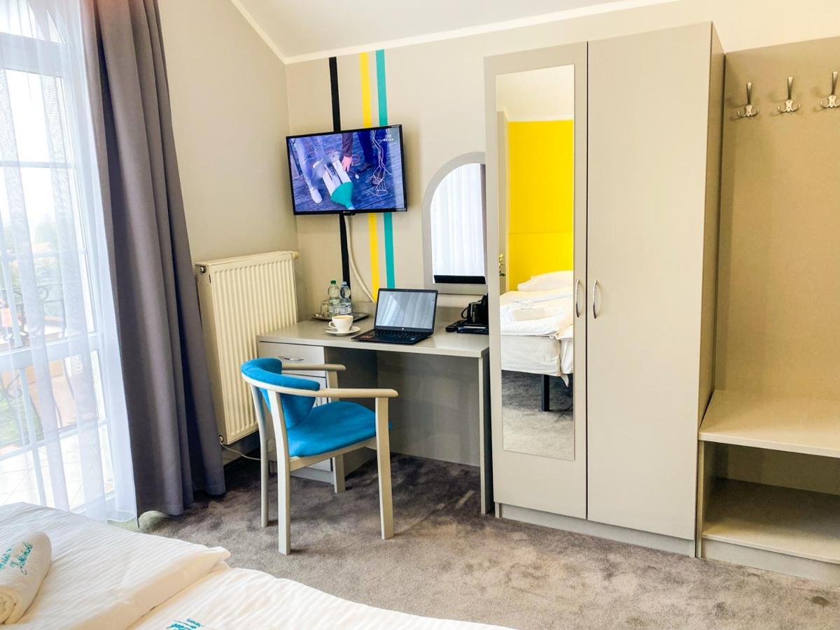 Hotel Jablonski Stawiguda Kültér fotó