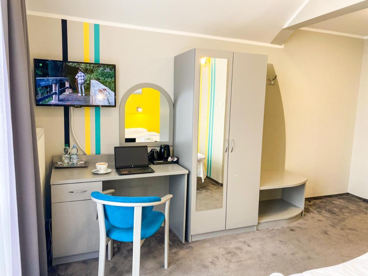 Hotel Jablonski Stawiguda Kültér fotó